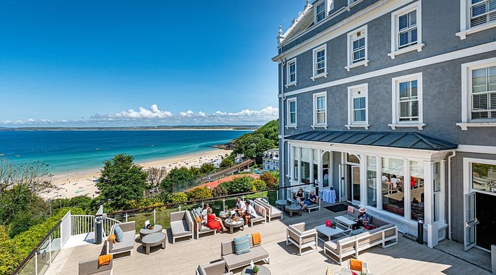 st-ives-harbour-kitchen